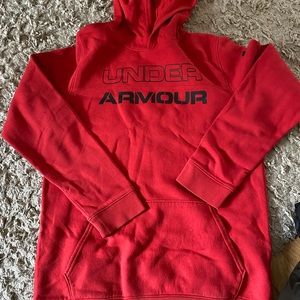 Boys Under Armour sweatshirt